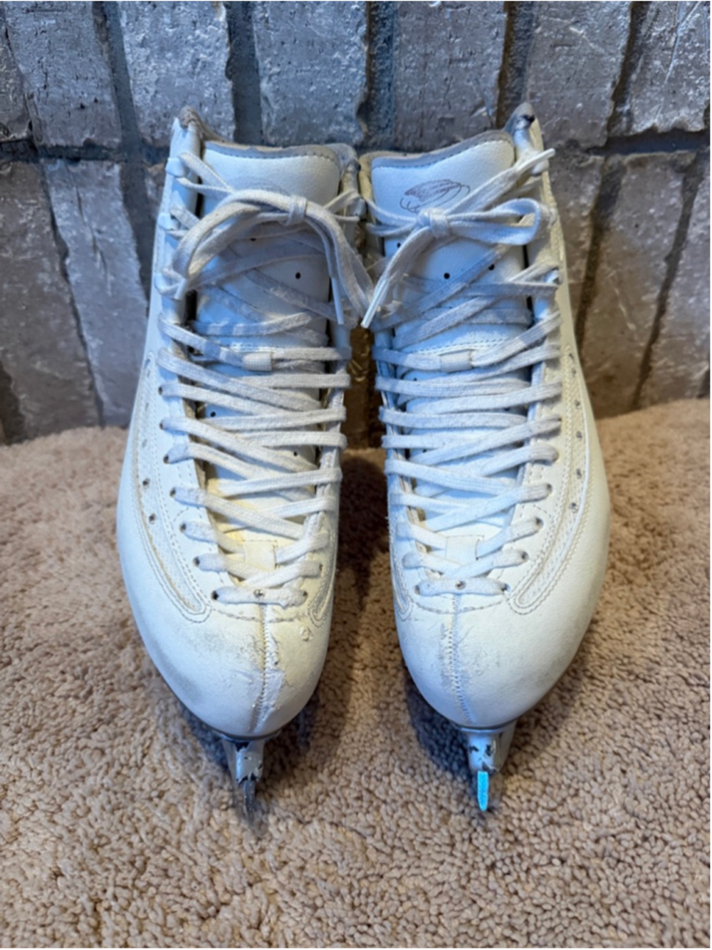 Edea Ice Fly Figure Skates 250B with Pattern 99 Lightweight 9 1/4” Blades